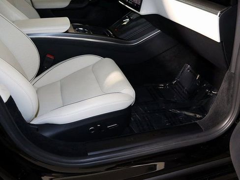 Used 2023 Tesla Model S Plaid image 34