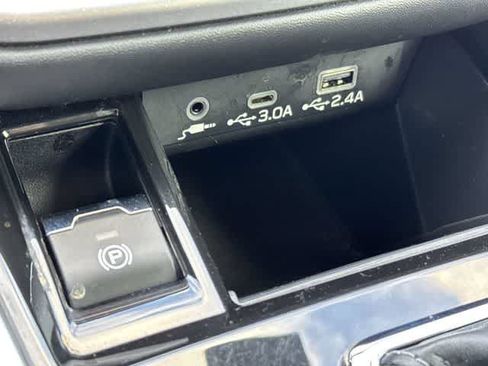 Used 2024 Subaru Outback Limited AWD/4WD image 28