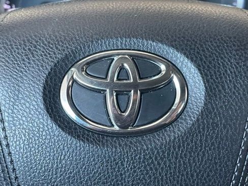 Used 2016 Toyota Highlander Plus image 11