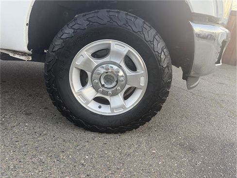 Used 2015 Ford F250 XLT image 13