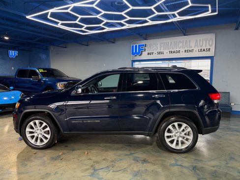 Used 2017 Jeep Grand Cherokee Limited w/ Luxury Group II image 12