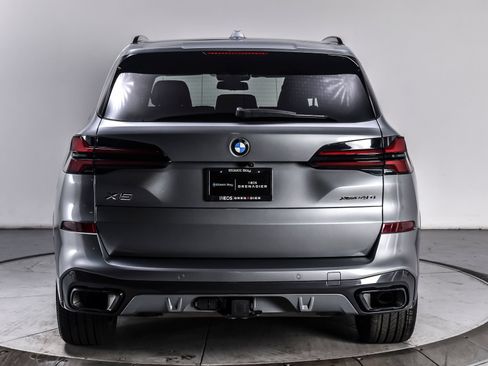 Used 2024 BMW X5 xDrive40i w/ M Sport Package AWD/4WD image 5