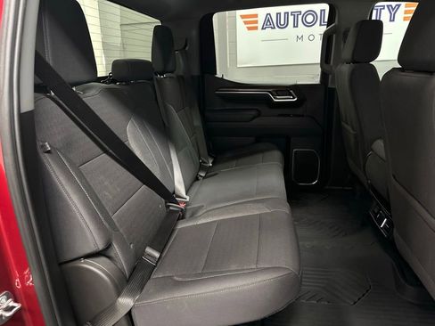 Used 2025 Chevrolet Silverado 1500 RST w/ Z71 Off-Road Package AWD/4WD image 21