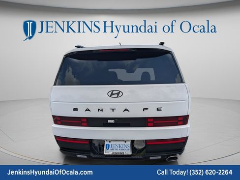 Certified 2025 Hyundai Santa Fe Calligraphy FWD image 4