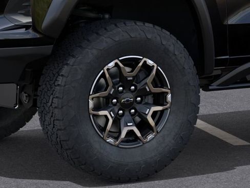 New 2026 Chevrolet Colorado ZR2 w/ Technology Package AWD/4WD image 9