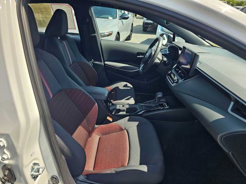 Certified 2024 Toyota Corolla SE FWD image 10