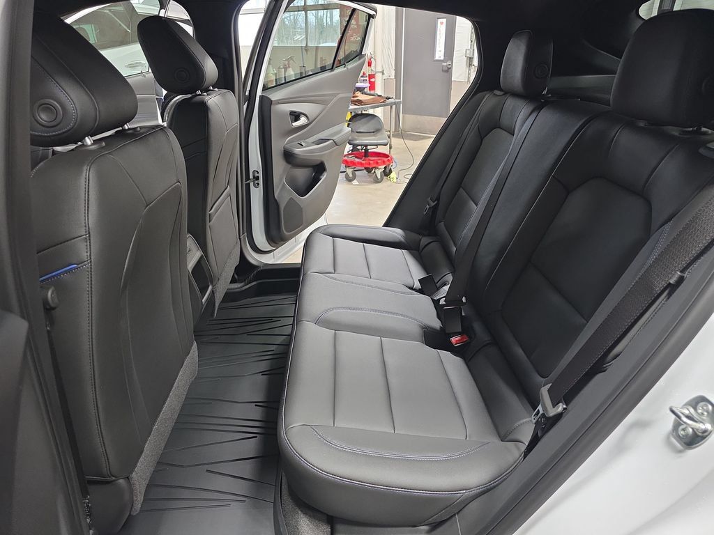 New 2026 Buick Envista Sport Touring w/ Convenience I Package FWD image 13