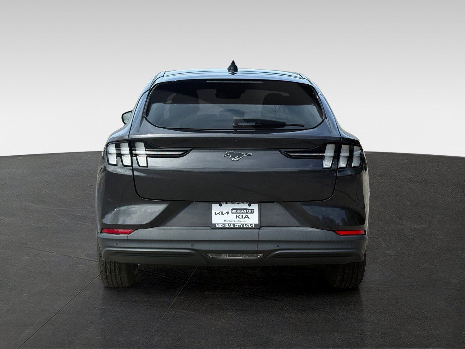 Used 2022 Ford Mustang Mach-E Select RWD image 6