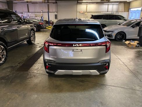 Used 2026 Kia Seltos LX FWD image 6