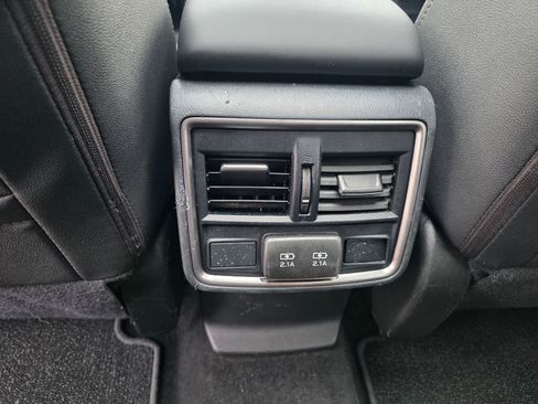 Used 2019 Subaru Forester Premium image 12