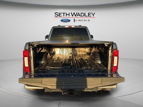 Used 2022 Ford F450 Limited w/ FX4 Off-Road Package image 15