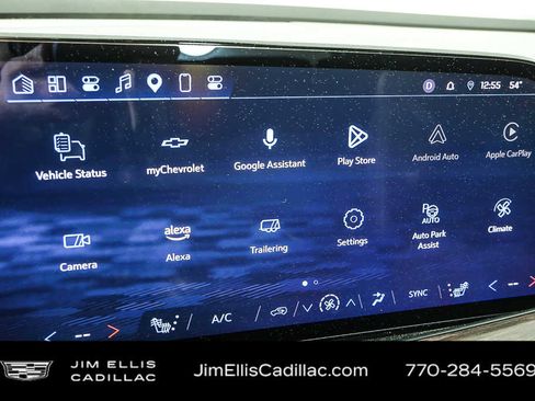 Used 2025 Chevrolet Tahoe LT image 13