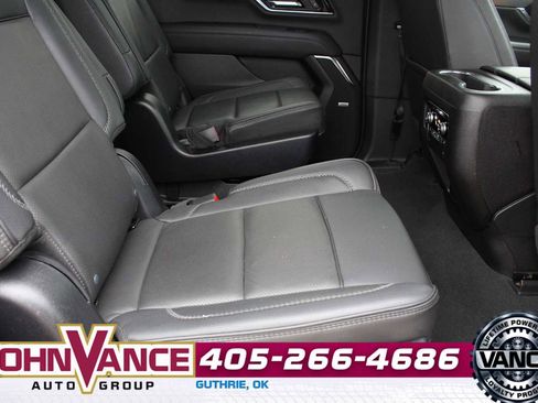 Used 2025 GMC Yukon Denali AWD/4WD image 21