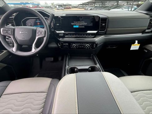 New 2026 Chevrolet Silverado 2500 ZR2 image 6