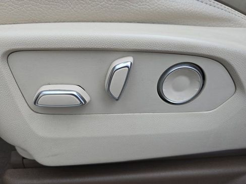 Used 2021 GMC Yukon Denali image 30