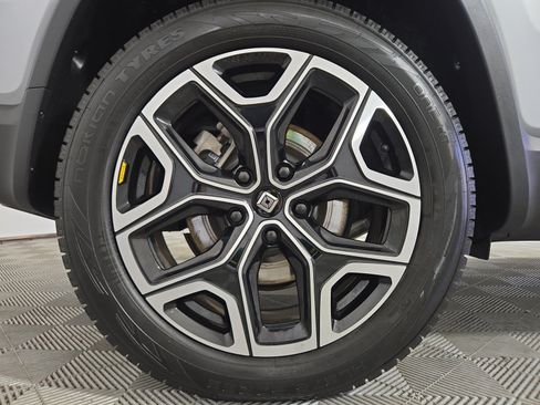Used 2025 Rivian R1S Adventure AWD/4WD image 12