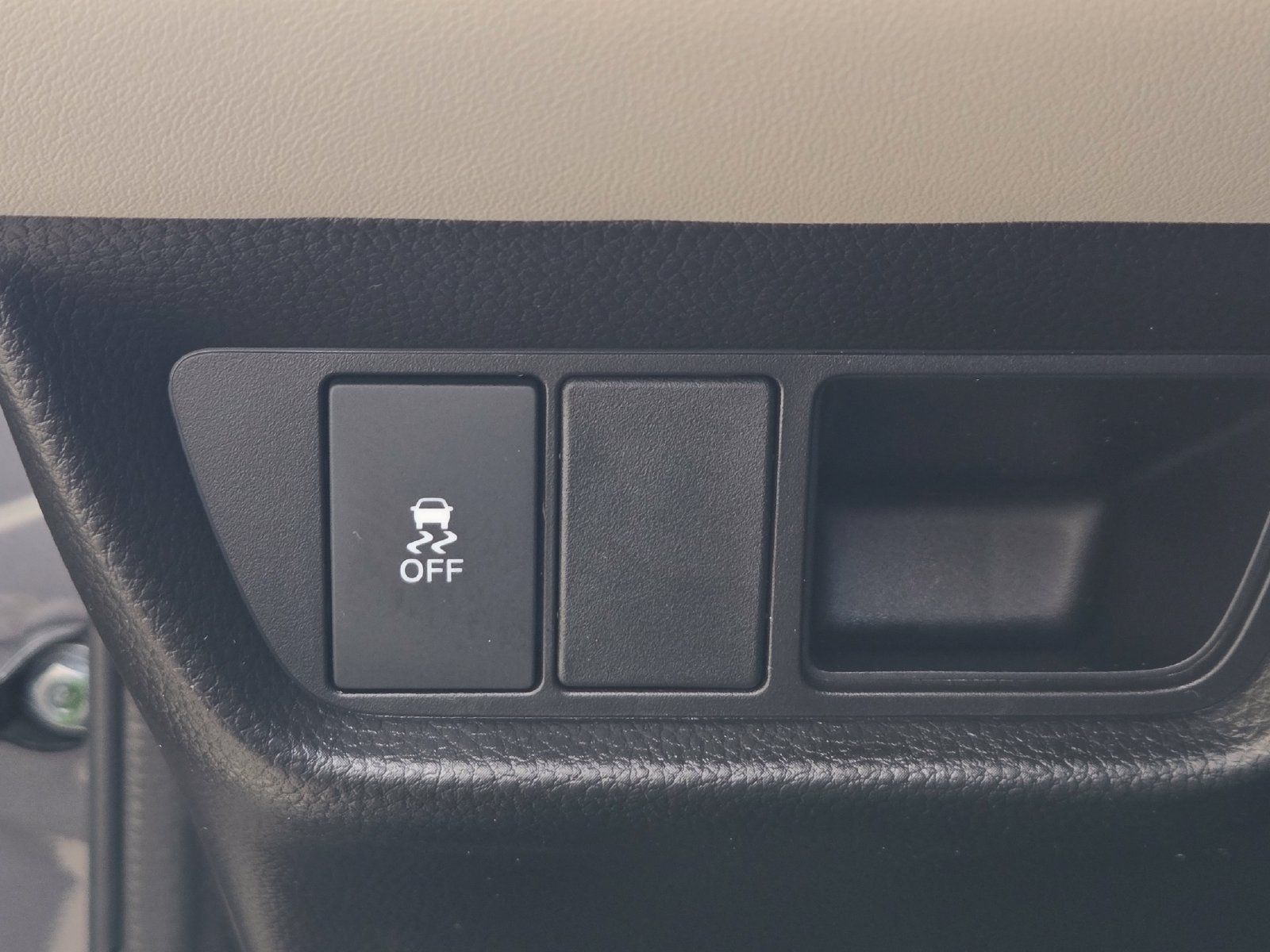 Used 2027 Honda HR-V EX-L image 22