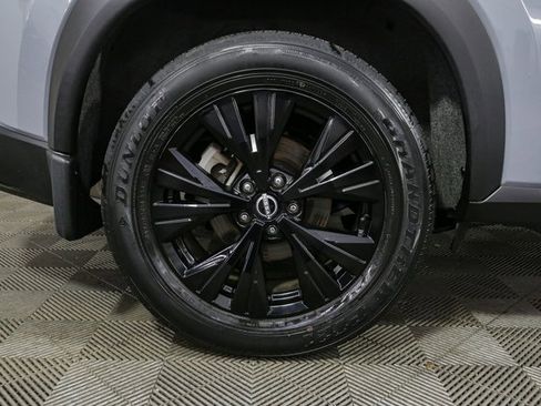 Used 2023 Nissan Rogue SV w/ SV Premium Package image 15