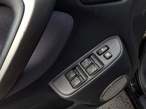 Used 2004 Toyota RAV4 2WD image 16