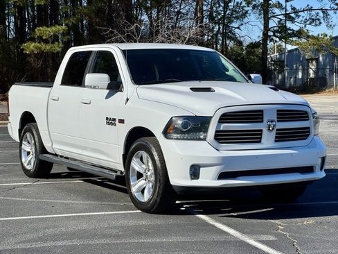 Used 2015 RAM 1500 Sport w/ Convenience Group image 11