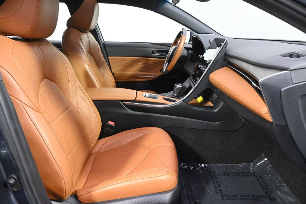 Used 2020 Toyota Avalon Limited w/ Advanced Safety Package FWD image 16