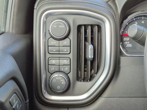 Used 2021 Chevrolet Silverado 1500 RST AWD/4WD image 15