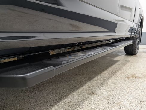 Used 2019 Ford F150 XLT w/ Equipment Group 302A Luxury AWD/4WD image 9