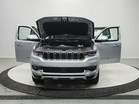 Used 2022 Jeep Wagoneer Series II w/ Premium Group I AWD/4WD image 10