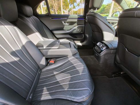 Used 2023 Mercedes-Benz S 500 4MATIC image 31