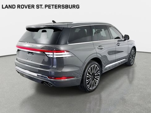 Used 2023 Lincoln Aviator Black Label w/ Dynamic Handling Package image 6