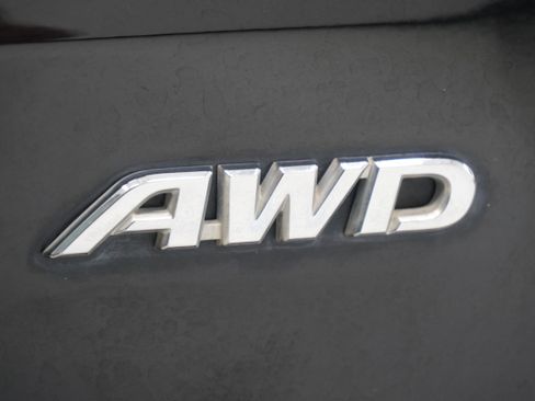 Used 2022 Toyota RAV4 LE image 8