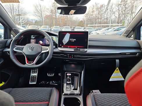 New 2026 Volkswagen GTI SE image 5
