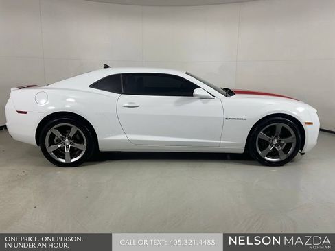 Used 2010 Chevrolet Camaro LT w/ RS Package RWD image 5