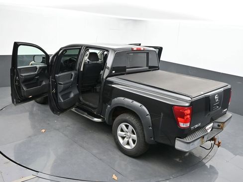 Used 2011 Nissan Titan SV image 44