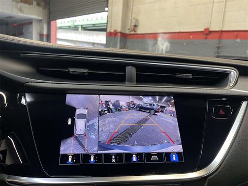 Used 2021 Buick Encore GX Essence w/ Advanced Technology Package image 18