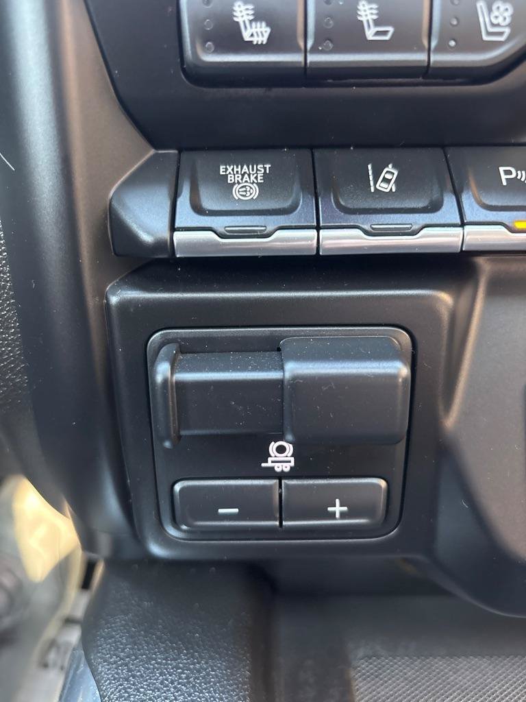 Used 2022 Chevrolet Silverado 3500 High Country AWD/4WD image 39