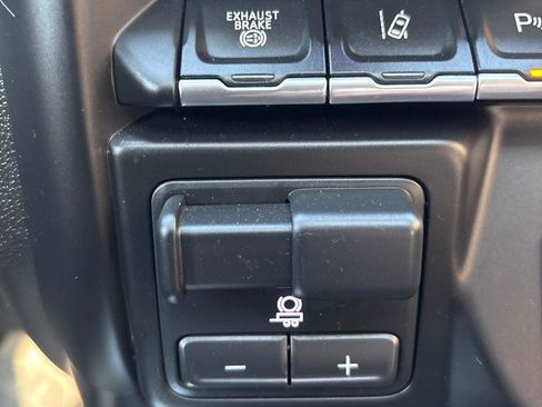 Used 2022 Chevrolet Silverado 3500 High Country image 39