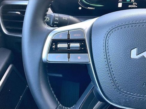 Used 2023 Kia Telluride S image 18