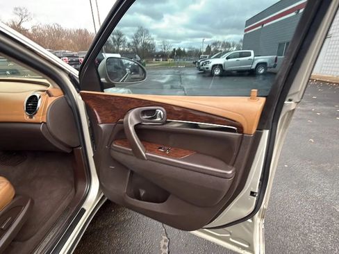 Used 2015 Buick Enclave Leather FWD image 17