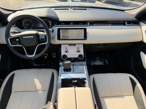 Used 2022 Land Rover Range Rover Velar R-Dynamic S image 25
