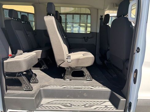 New 2026 Ford Transit 350 148 Medium Roof Wagon AWD image 24