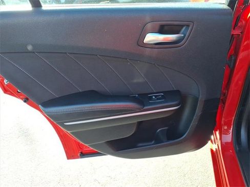 Used 2022 Dodge Charger SXT image 28