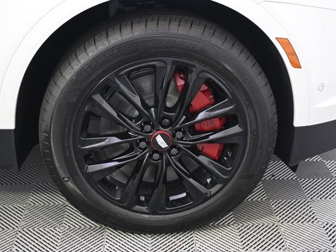 New 2025 Cadillac XT5 Sportv w/ LPO, Red Accent Package image 20