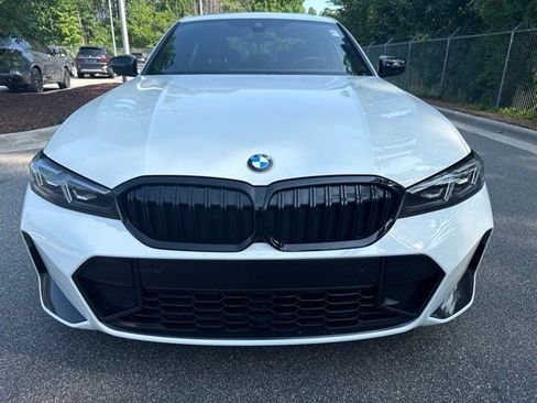 Used 2023 BMW 330i Sedan w/ M Sport Package RWD image 10
