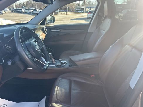 Used 2018 Alfa Romeo Stelvio Ti image 15