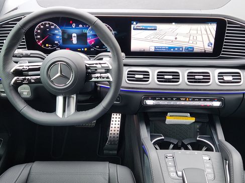 New 2025 Mercedes-Benz GLS 580 4MATIC image 28