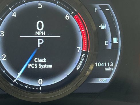 Used 2016 Lexus IS 200t RWD image 23