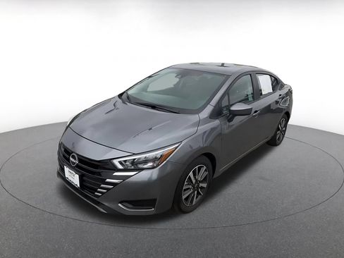 Used 2025 Nissan Versa SV FWD image 7
