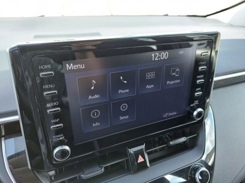 Used 2020 Toyota Corolla LE image 27