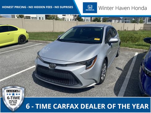 Used 2021 Toyota Corolla LE FWD image 1